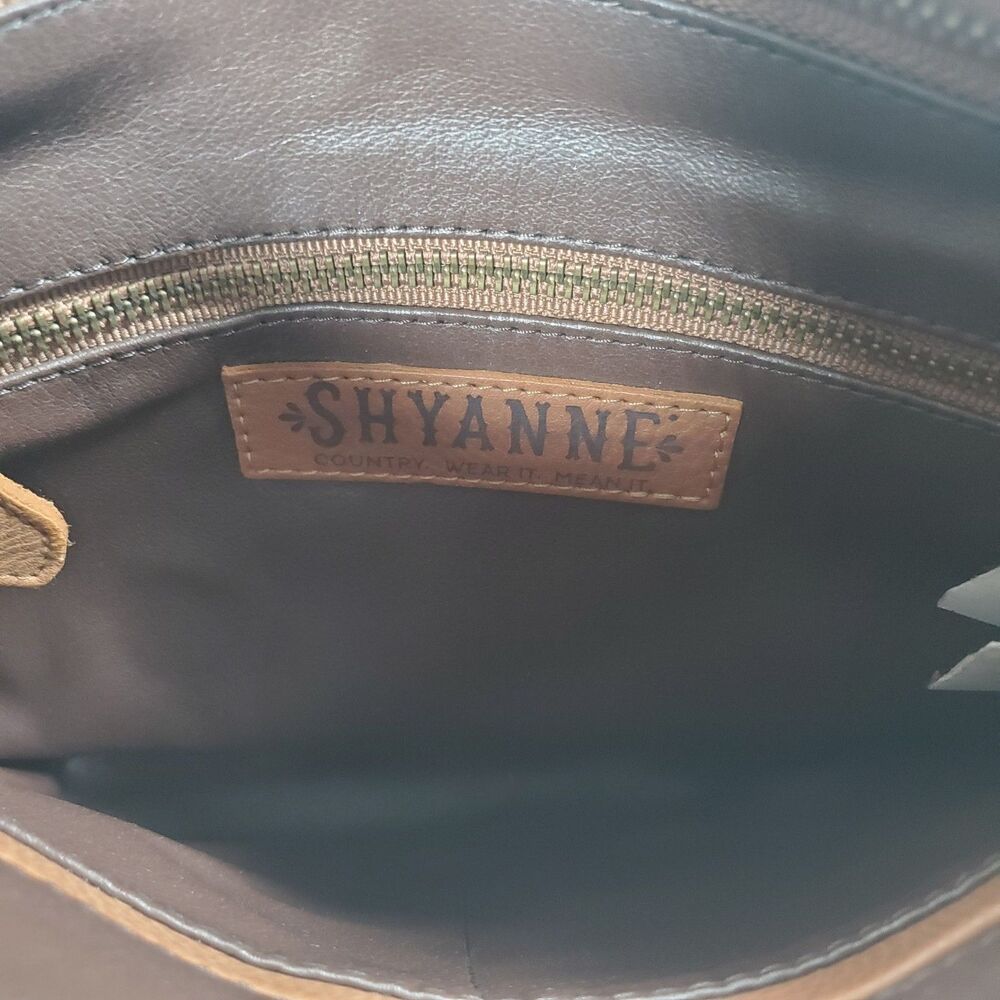 NWT Shyanne Women’s Leather Crossbody Bag Brown Cowhide and PU Tooled Studded - Picture 6 of 11